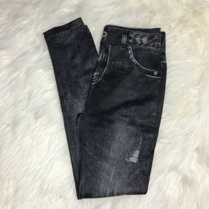 NWOT Denim print legging.
